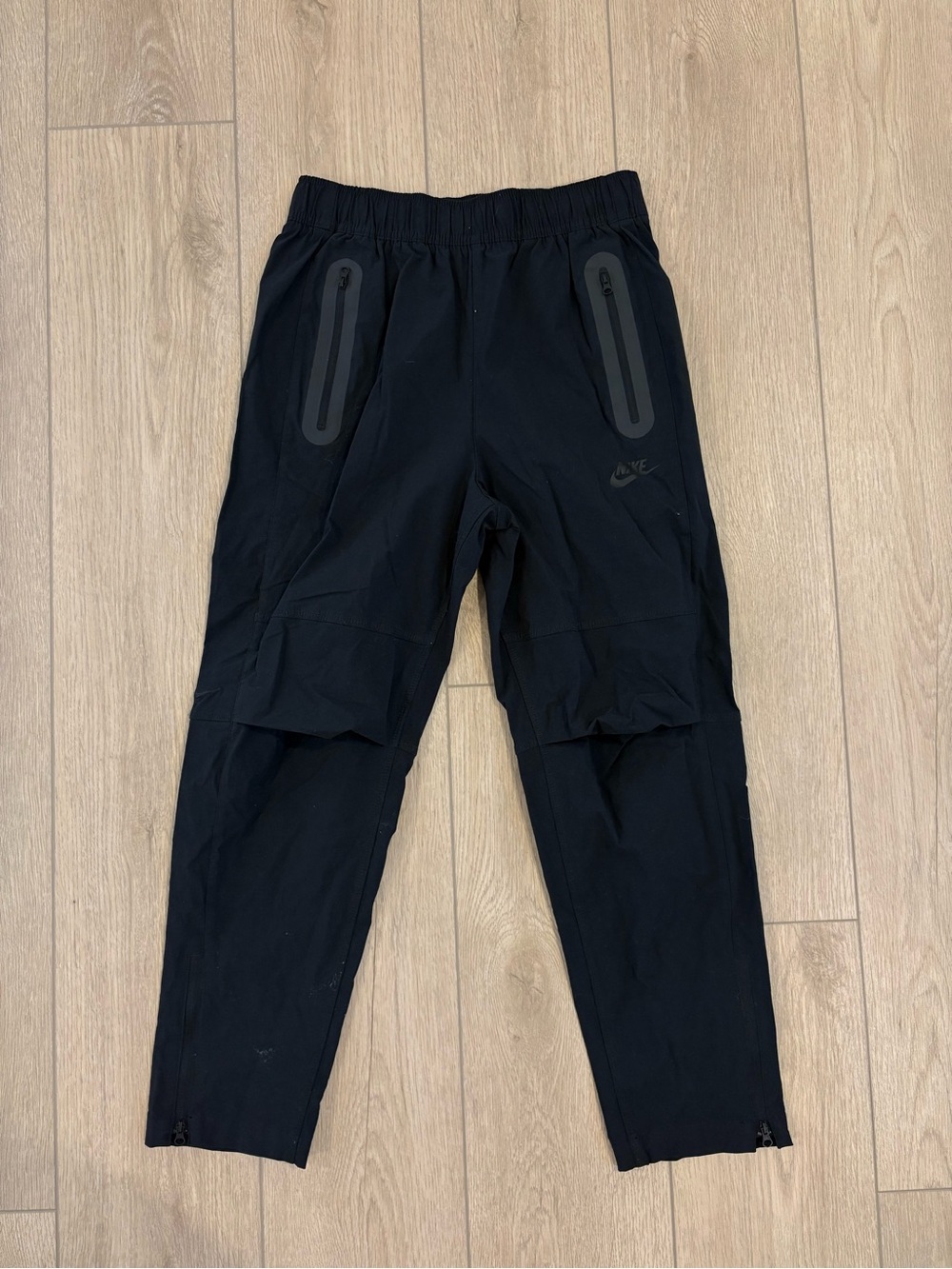 Kids Nike Black Lightweight Tech Joggers Size Large